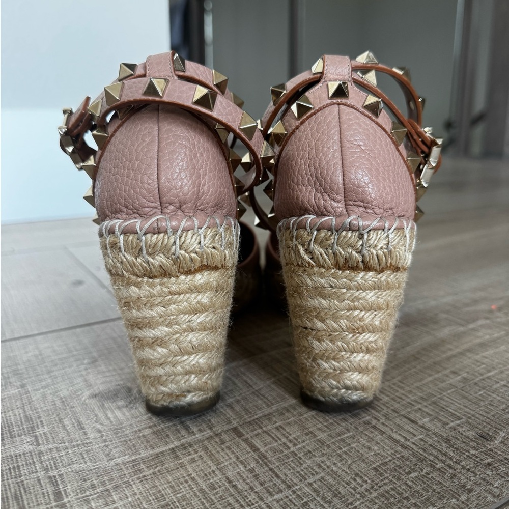 Valentino Garavani Rockstud Wedge Espadrilles - Picture 8 of 9